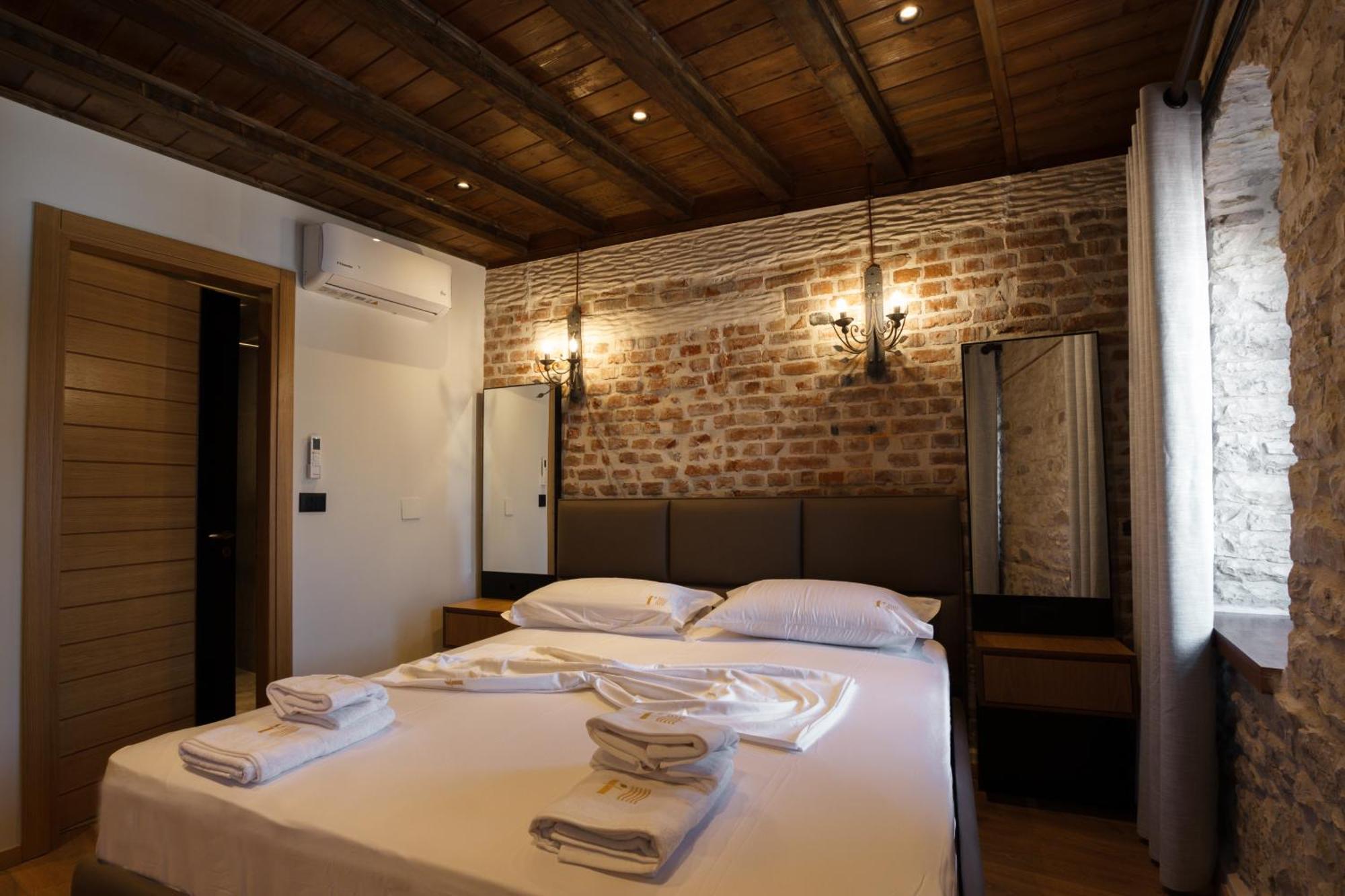Furra Hotel Gjirokastër Eksteriør bilde