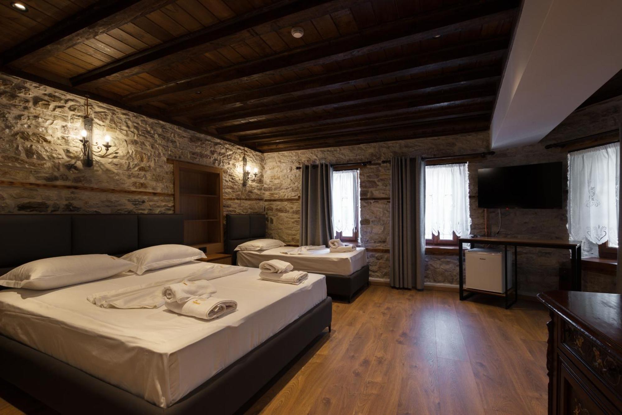 Furra Hotel Gjirokastër Eksteriør bilde