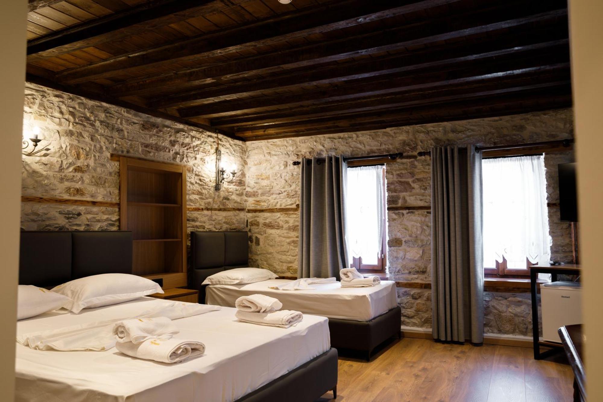 Furra Hotel Gjirokastër Eksteriør bilde