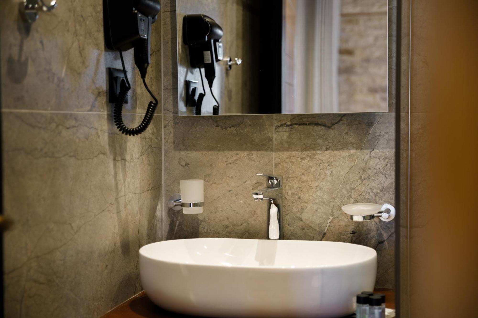 Furra Hotel Gjirokastër Eksteriør bilde